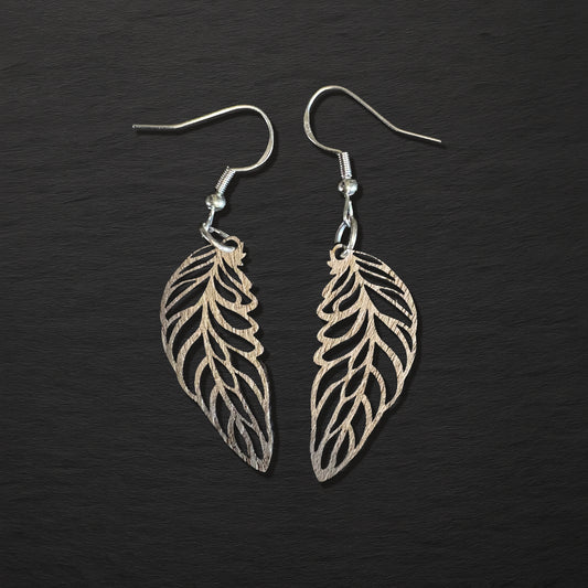 Walnut Wood Earrings – Feather 001